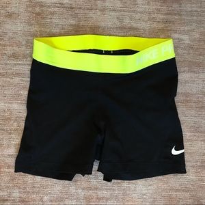 COPY - Nike Pro 4” short